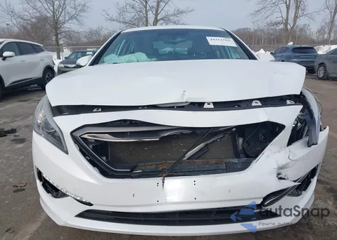 2017 Hyundai Sonata Sport z USA, uszkodzony, nr VIN 5NPE34AF9HH481579